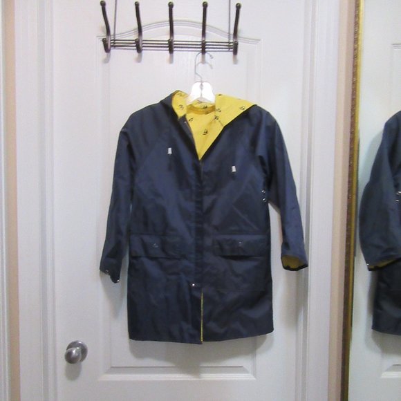 Girls size 10 Rain Coat Reversible with hood - Picture 3 of 7